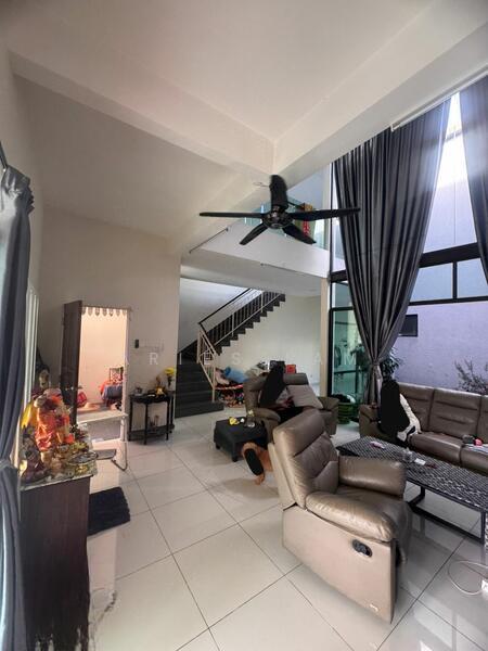 Taman Laguna - 4