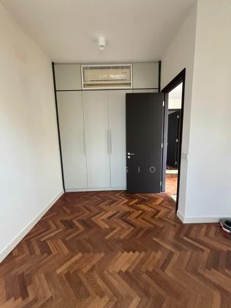 Avira Medini Iskandar - 4