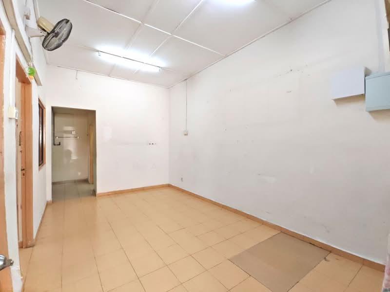 Taman Abad Jalan Landak - 2