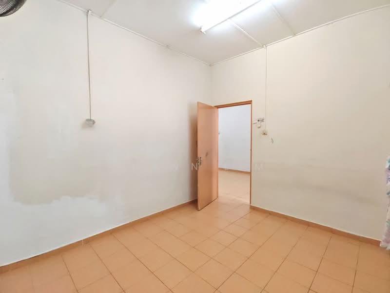 Taman Abad Jalan Landak - 4