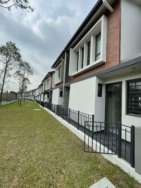 City of Elmina : Ilham Residence 2 - 3