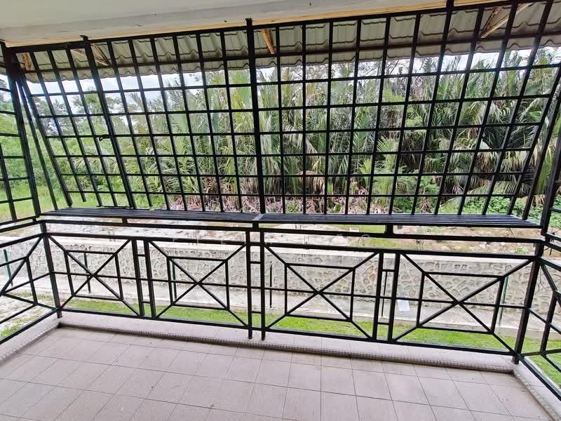 Lily & Jasmine Apartment - 2