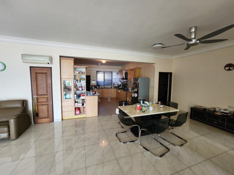Gurney Beach Resort - 3