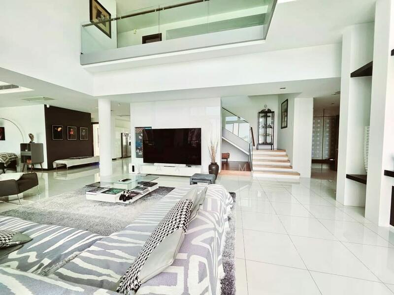 Infinity Beachfront Condominium - 5