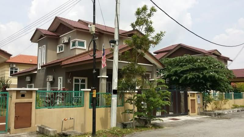 Desa Pinggiran Putra Bungalow Double Storey FULLY RENOVATED - 1
