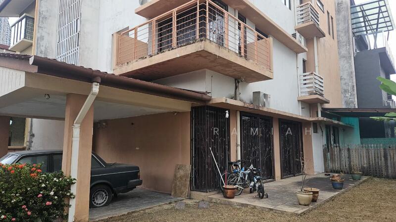 Laman Residen Kipark Sri Utara - 1