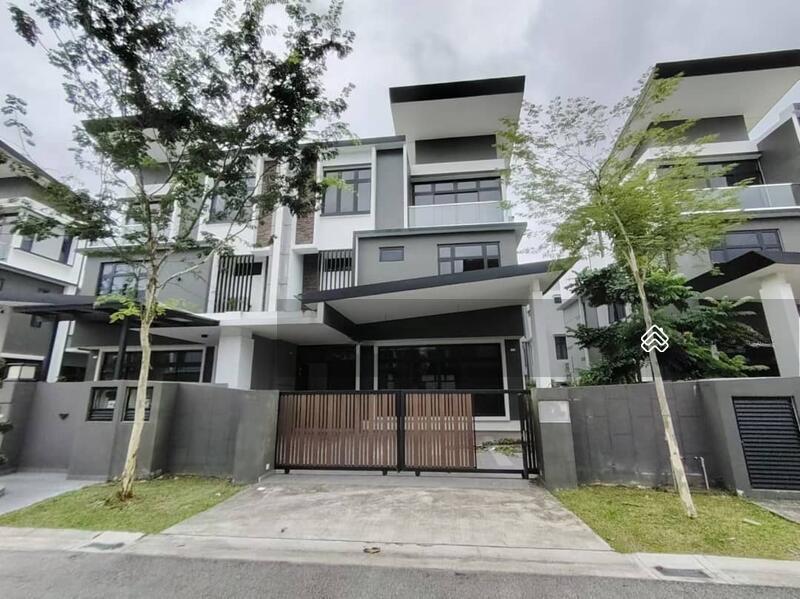 Winter Pavilion, Taman Nusa Sentral - 1