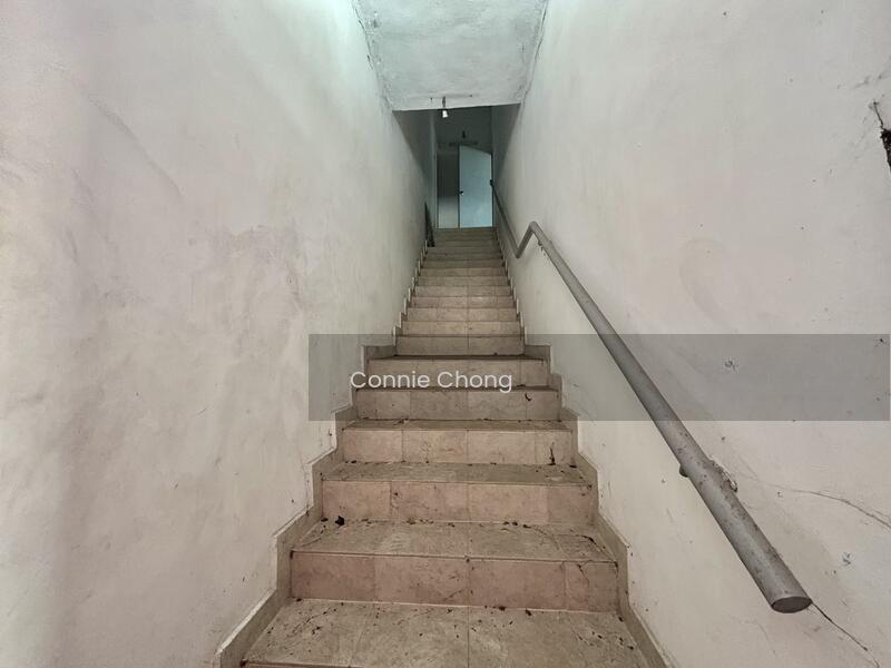 Double Storey Shop Lot @ Tmn Puteri PD - 5