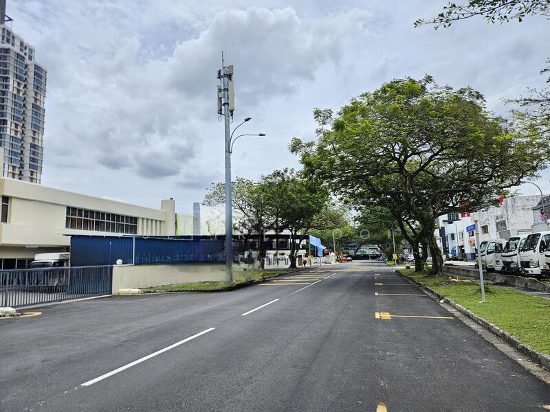 Taman Shamelin Perkasa 2.5 Storey Semi Detached Factory - 2