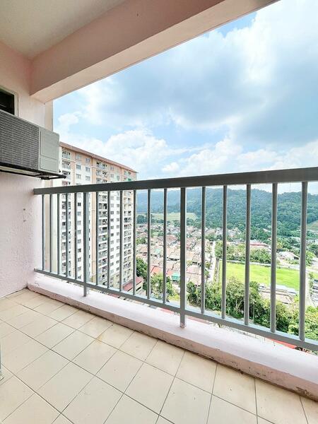 Lakeview Apartments - 5