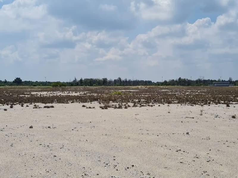 Industries Land Ready infra at pulau indah - 2
