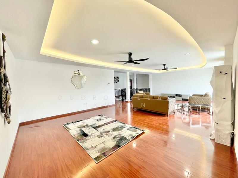 Country Heights - 2