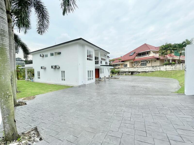 Country Heights - 4