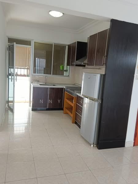 Gurney Park Condominium - 3