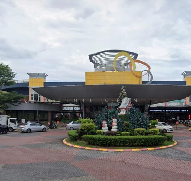 Inspired, Taman Sutera Utama - 4