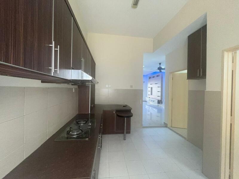 Meranti Jaya 2.5 Storey House Taman Tasik Prima Puchong - 5