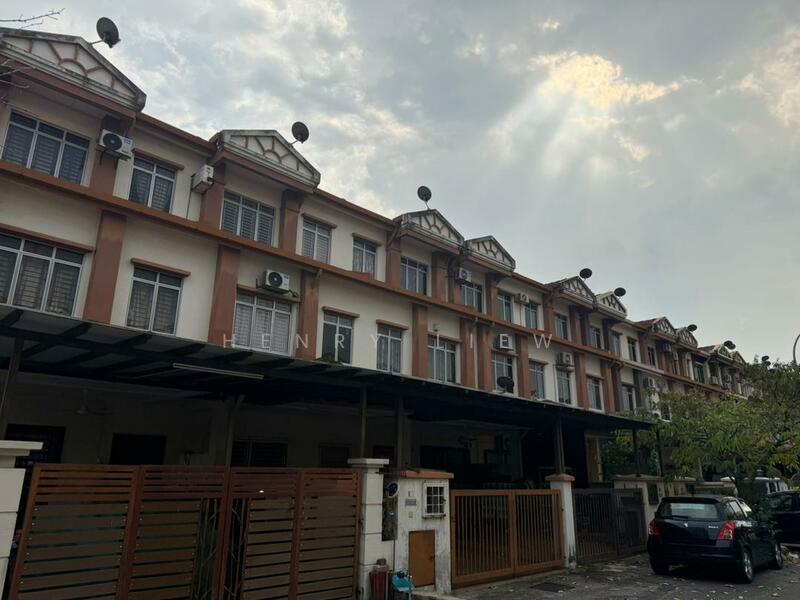 Meranti Jaya 2.5 Storey House Taman Tasik Prima Puchong - 3