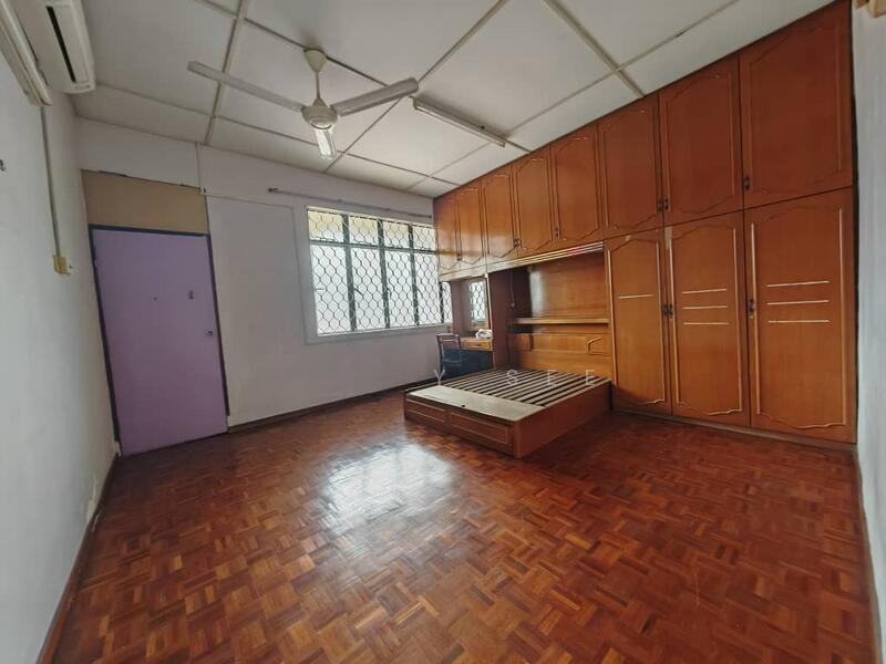 Taman Kota Kulai Jalan Saga Double Storey Terrace House - 4