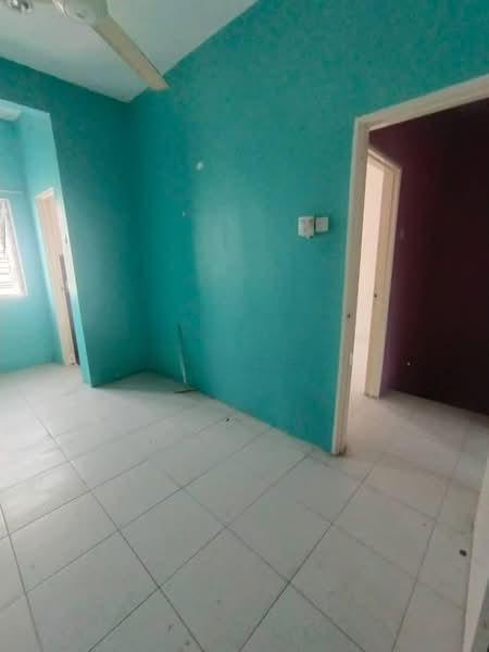 Facing Open Double Storey Bandar Saujana Putra - 3