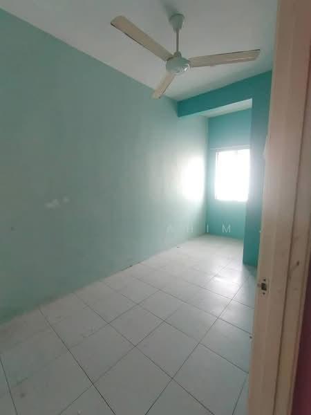 Facing Open Double Storey Bandar Saujana Putra - 4