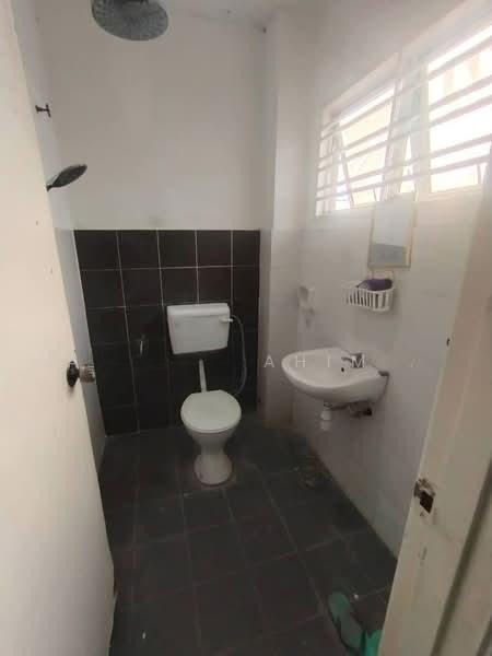Facing Open Double Storey Bandar Saujana Putra - 5