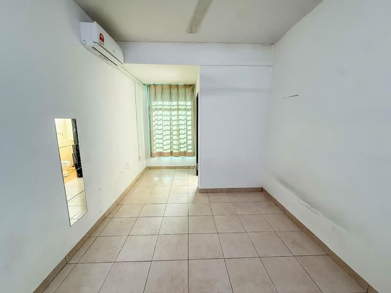 Bangi Avenue - 2