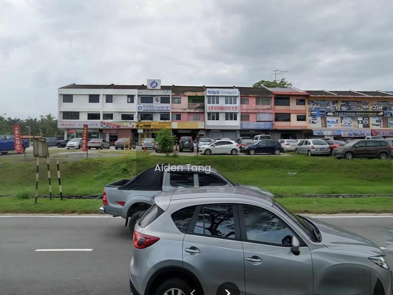 Kulai Saleng Jaya 3 Storey Shop - 2