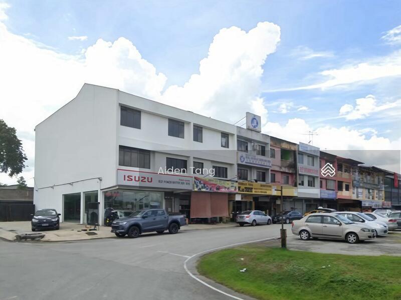 Kulai Saleng Jaya 3 Storey Shop - 1