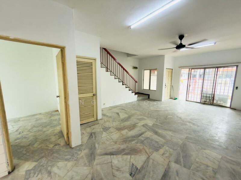 DESA 13, BANDAR COUNTRY HOMES - 2