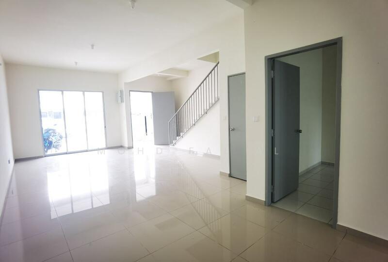 Double Storey Terrace Greenwoods Cendana Bandar Salak Tinggi Sepang - 2