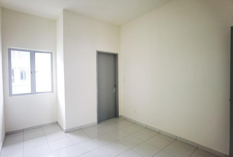 Double Storey Terrace Greenwoods Cendana Bandar Salak Tinggi Sepang - 5