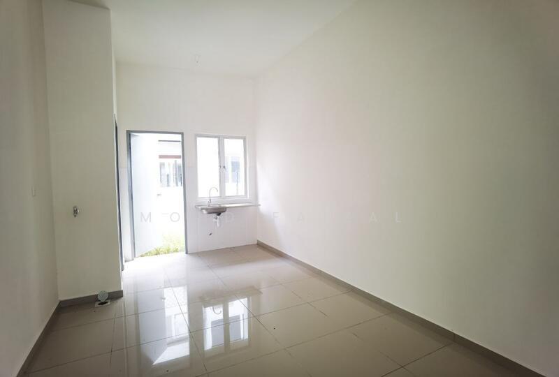 Double Storey Terrace Greenwoods Cendana Bandar Salak Tinggi Sepang - 3