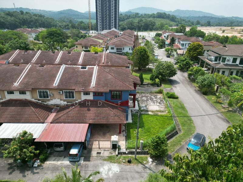 Taman Desa Saga Nilai - 5