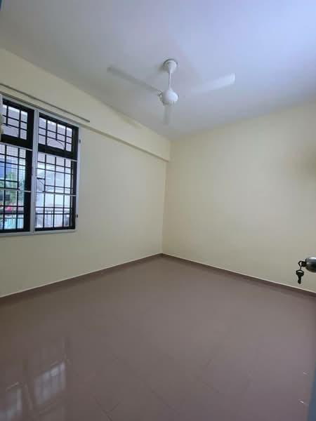 Desa Universiti - 4