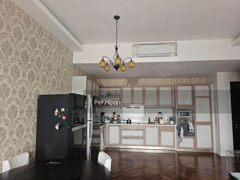 Quayside Seafront Resort Condominiums - 2