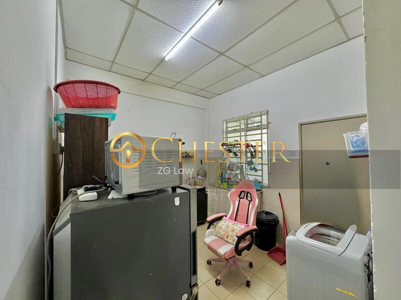 Parit Raja Taman University - 3