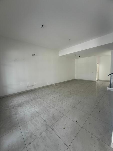 2-storey Terrace House at Setia Tropika - 5