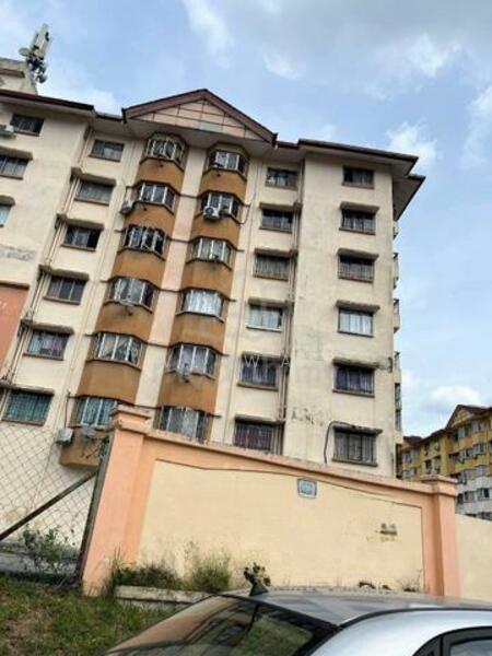 Pangsapuri Carmila - 2