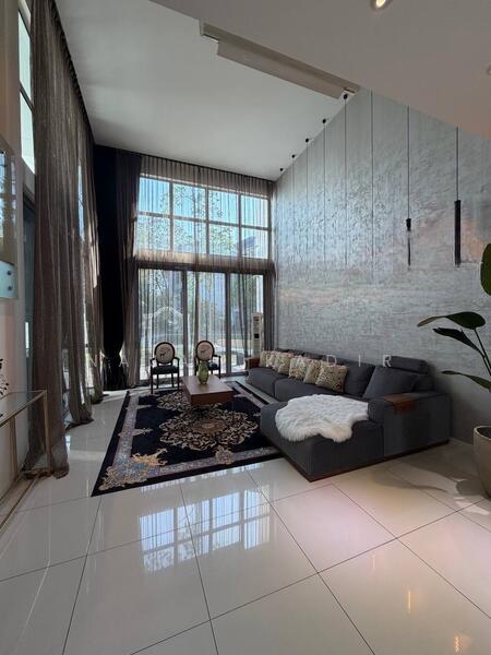 Schumann, Symphony Hills - 2