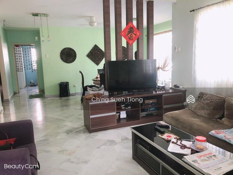 bukit raja -1 1/2 Storey End Lot With 10' Land - 2
