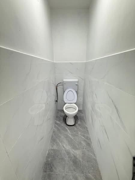 Single storey house for sale at taman university - 4