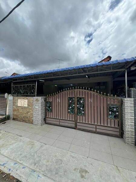 Taman Senai Utama - 1