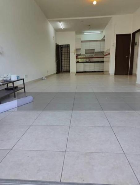 Lakes Condominiums / Pangsapuri Tasik - 2