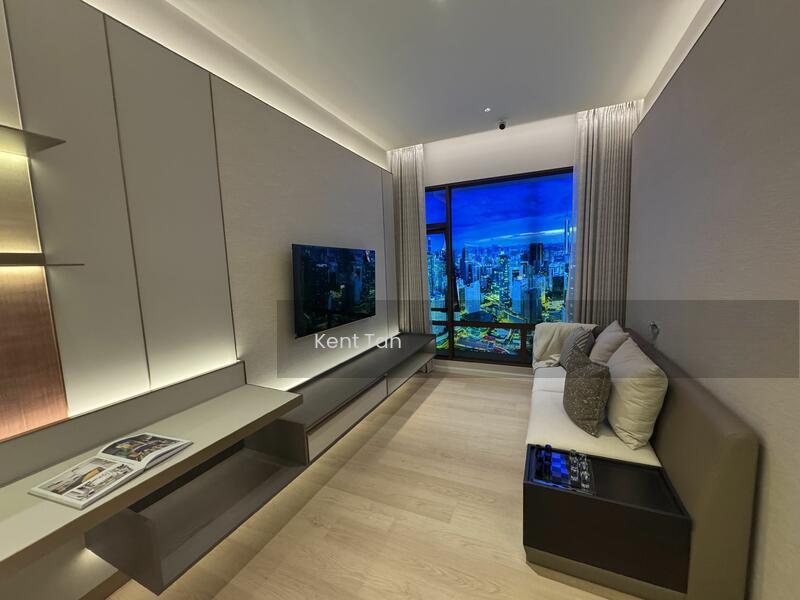 Armani Hallson KLCC - 2