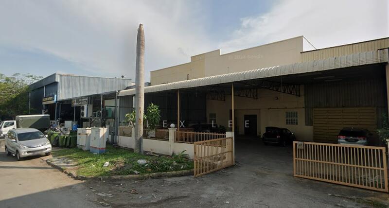Semi-D Factory For Sale/Rent at Taman Mas Puchong - 4