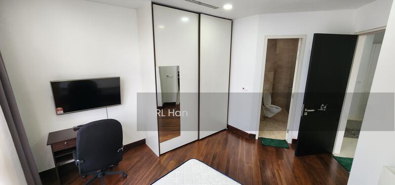 Banyan Tree Signatures - 4