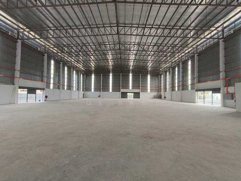 1.5 Storey Detached Factory at Batu Kawan - 4