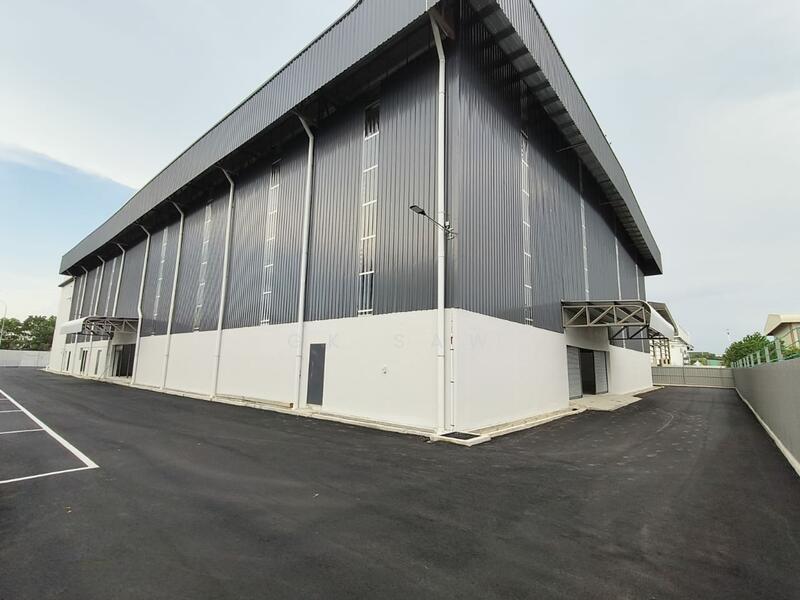 1.5 Storey Detached Factory at Batu Kawan - 1