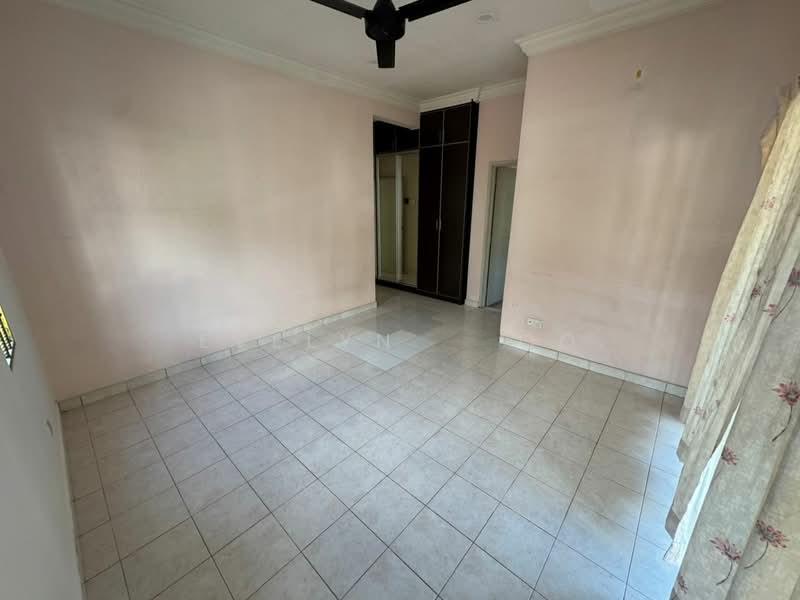 Topaz, Kota Emerald - 3