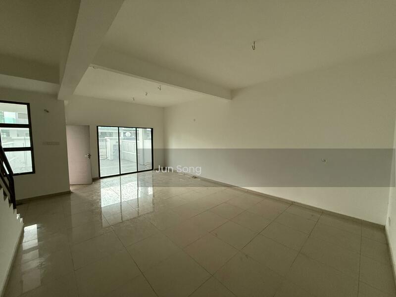 Bestari Indah @ Lily 2 - 3